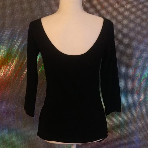 Cute Guess Off The Shoulder Top W/ Low-Cut Back, & - Picture 4 of 5